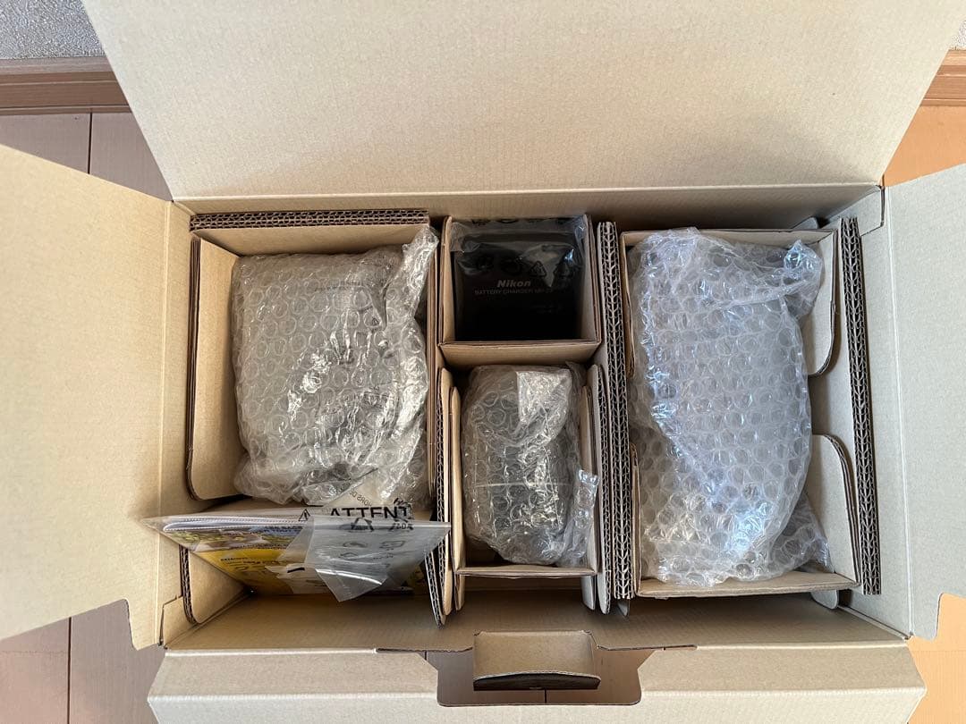 【美品】Nikon D3500 ダブルズームキット