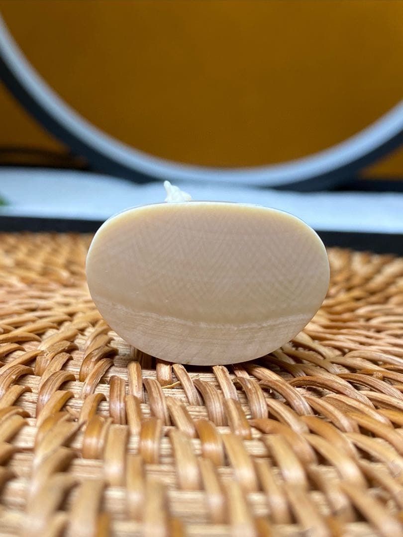 天然マンモス牙美しい手作り彫刻　緑度母　置物