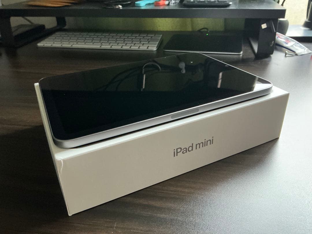 iPad mini 7 Wi-Fi 256GBスペースグレー＋ 純正ケース