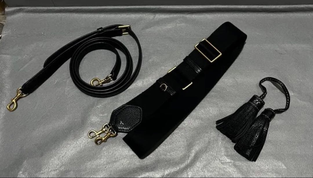 【最終お値下げ】トリーバーチ　ミニボストンバッグ　サッチェル　レザー　ブラック