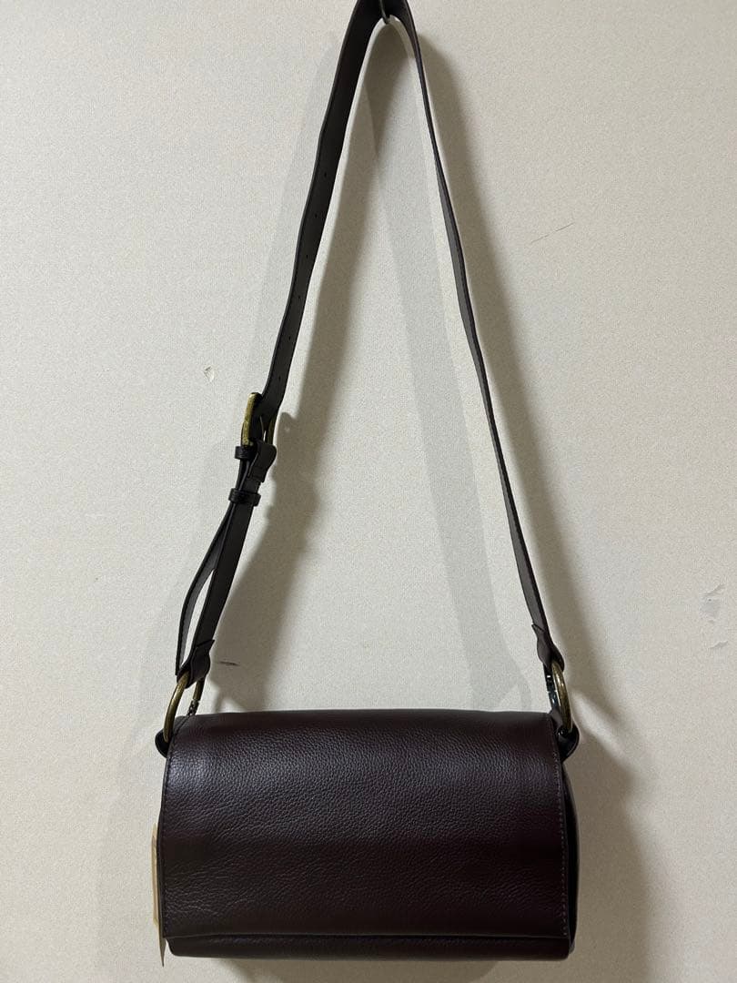 BEARDSLEY ビアズリー レザーボディバッグ　ブラウン