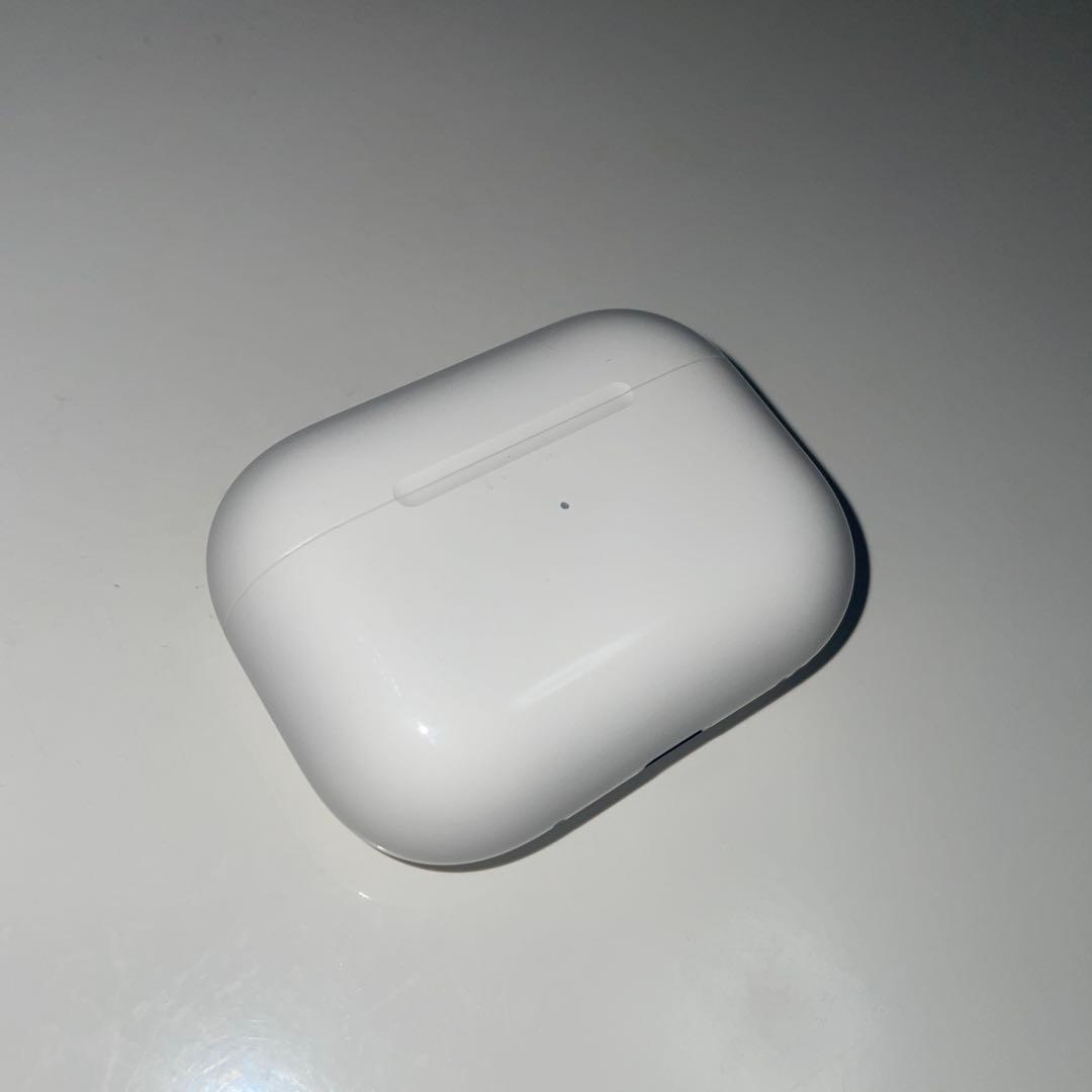 AirPods Pro 第2世代　Lightning 保護ケース付き