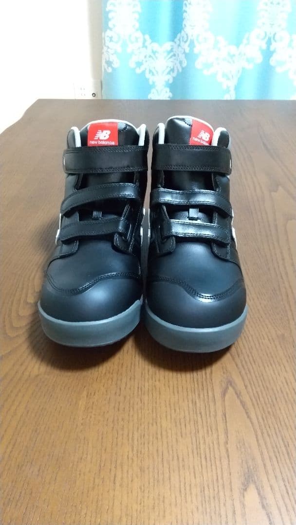 New Balance ブラック ハイカット安全靴