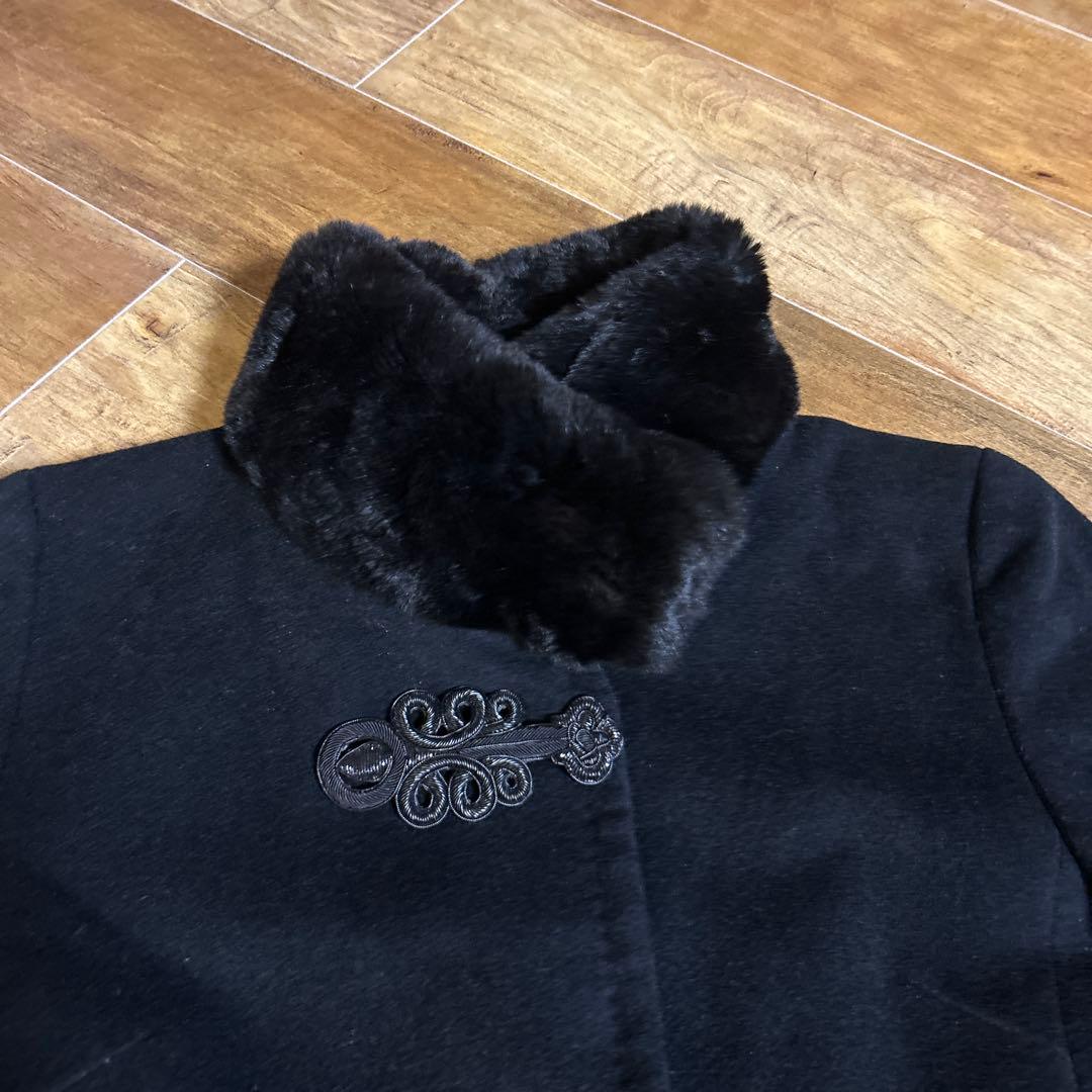 ビビアンタム　黒コート ファー襟付き