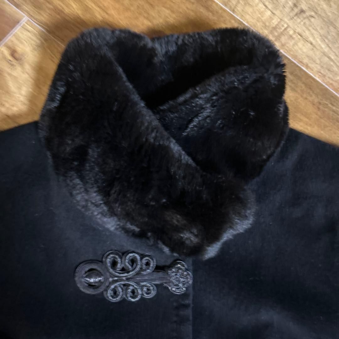 ビビアンタム　黒コート ファー襟付き