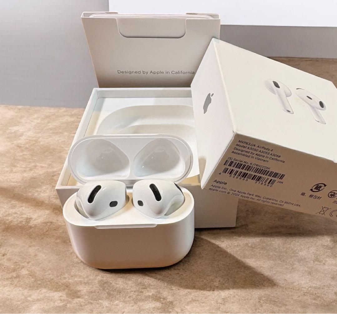 Apple AirPods 4 本体(ノイキャン非搭載)元箱・ケース・説明書付き