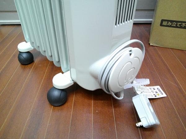 新品同様●デロンギ オイルヒーター HJ0812