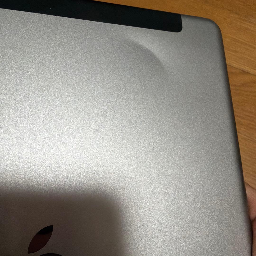 【本体】ipad 第6世代 32GB SIMフリー