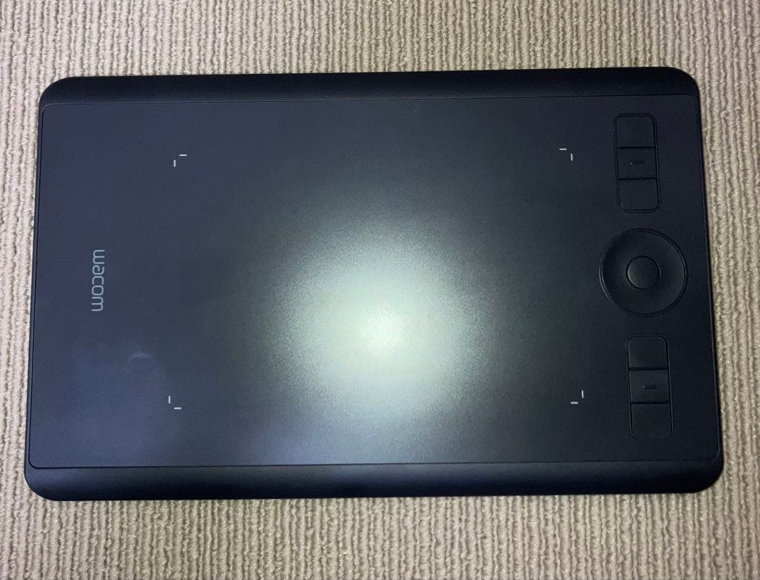 Wacom Intuos Pro ペンタブレット 本体　S