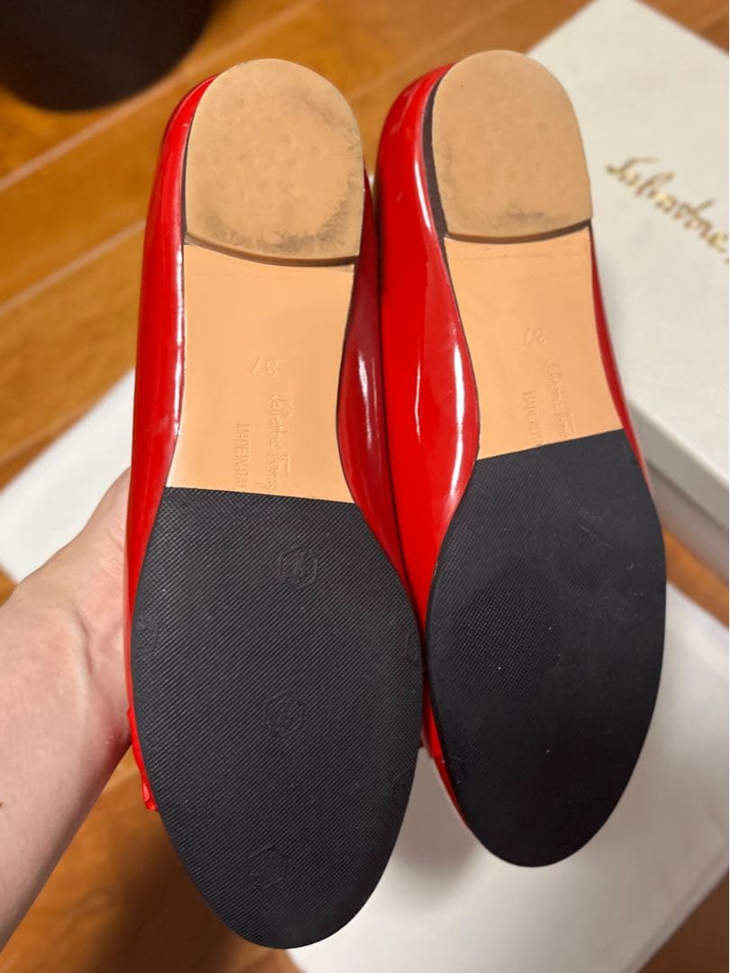 Ferragamo ヴァラ　フラットシューズ37 美品