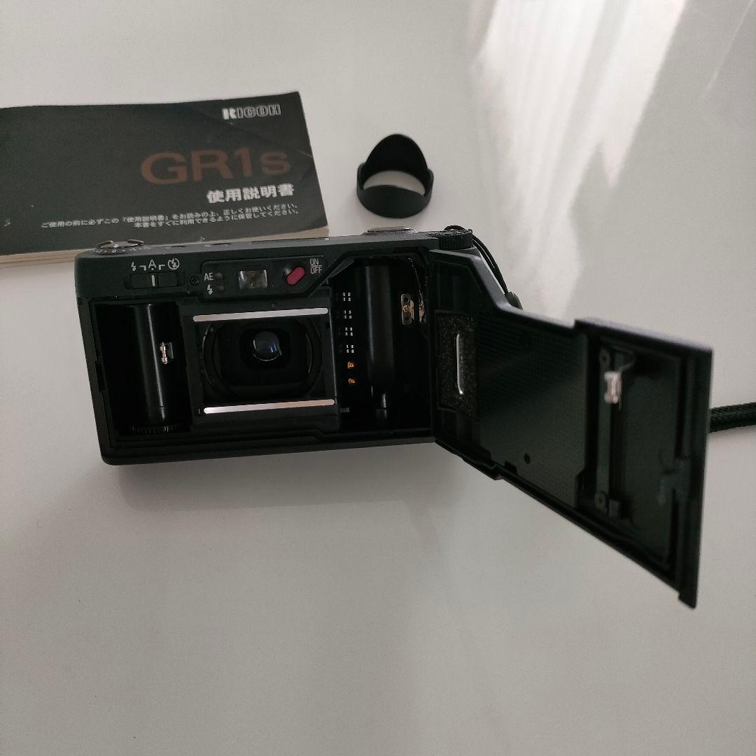 ラ*ン様 RICOH GR1s デート　コンパクトフィルムカメラ