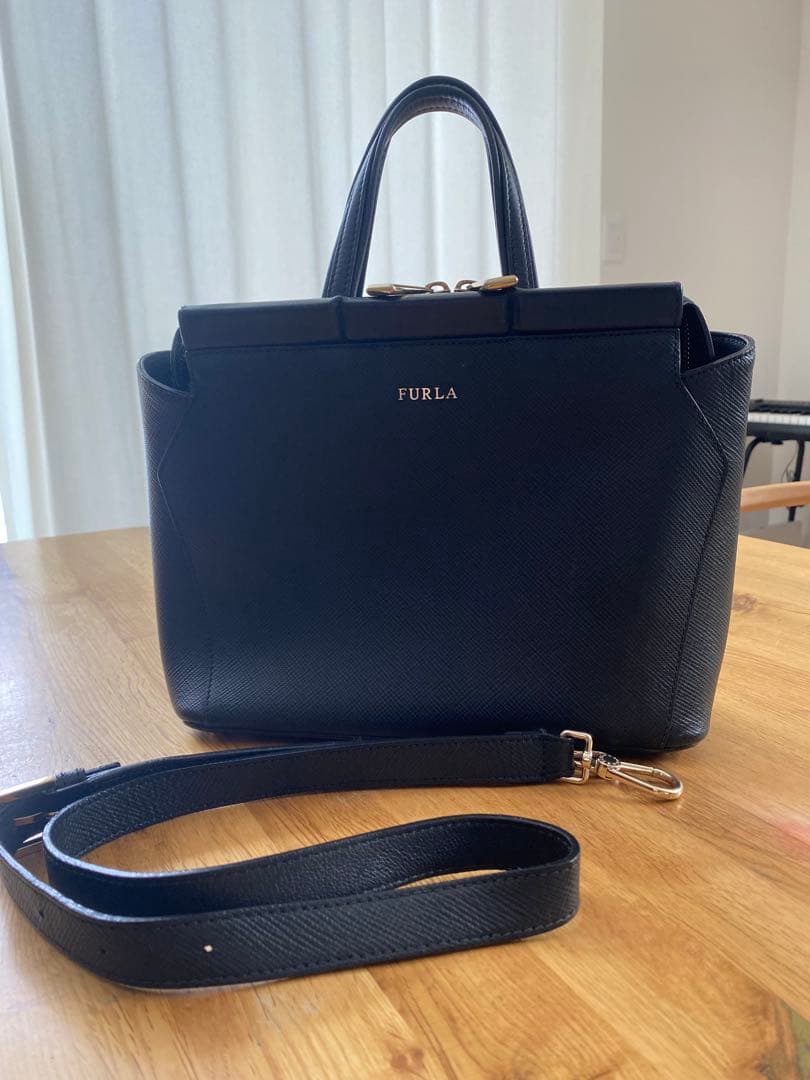 【TB★ページ】美品　FURLA タリアサッチェル　ハンドバッグ