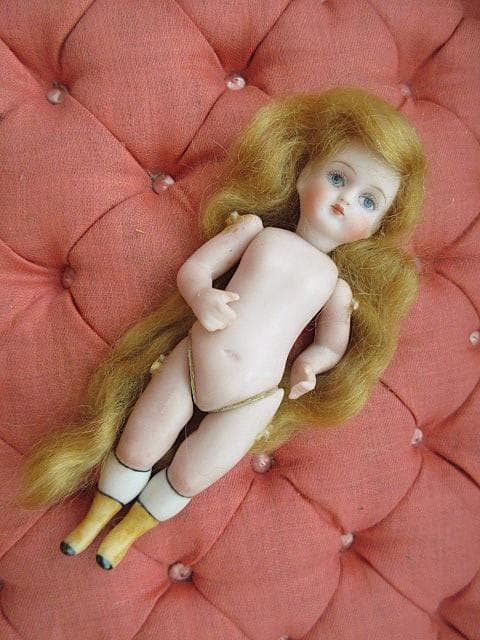 とても綺麗な　ヴィンテージ　ミニョネット　作家　Harriet Hammond