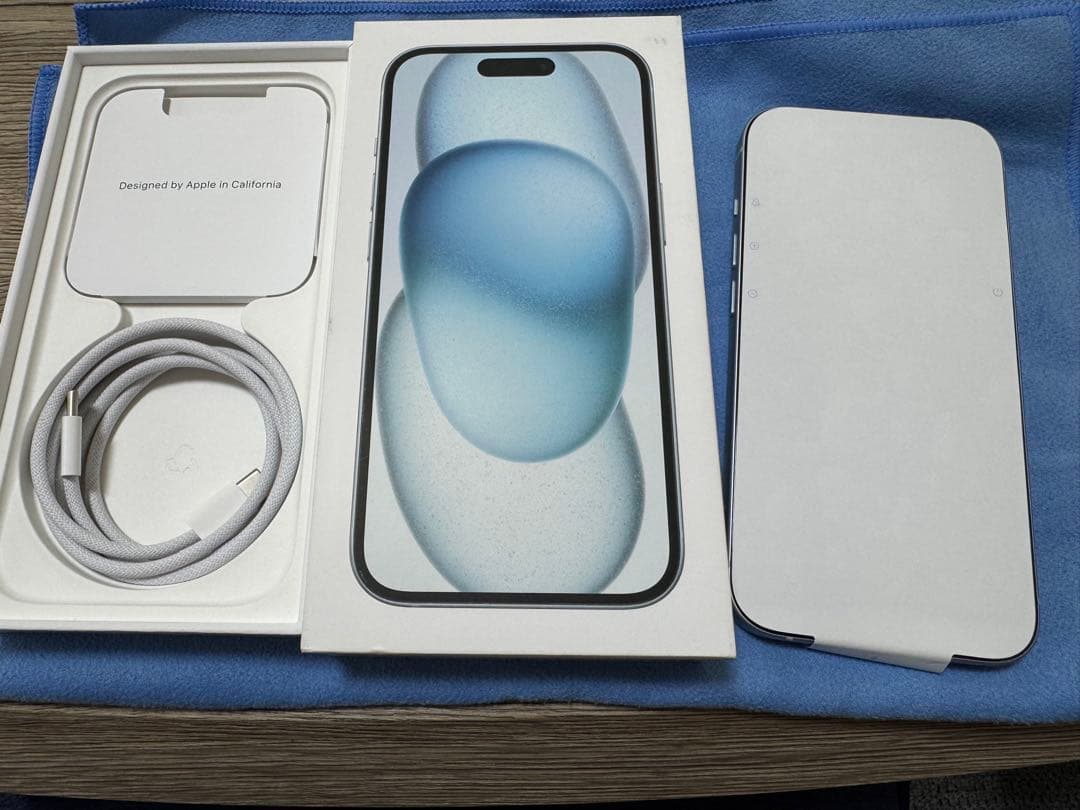 デモ機　iPhone15 128GB SIMフリー ブルー