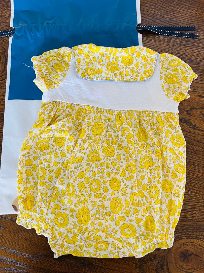 ファミリア　新作　セーラー衿　リバティ　袖付きロンパス　ロンパース　現行品　クマ