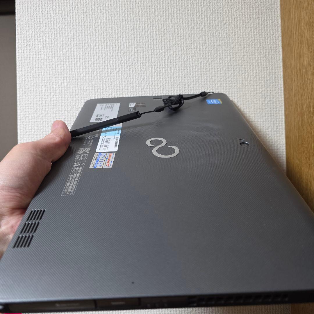 ARROWS Tab Q775 Windows防水タブレット キーボード・ペン付