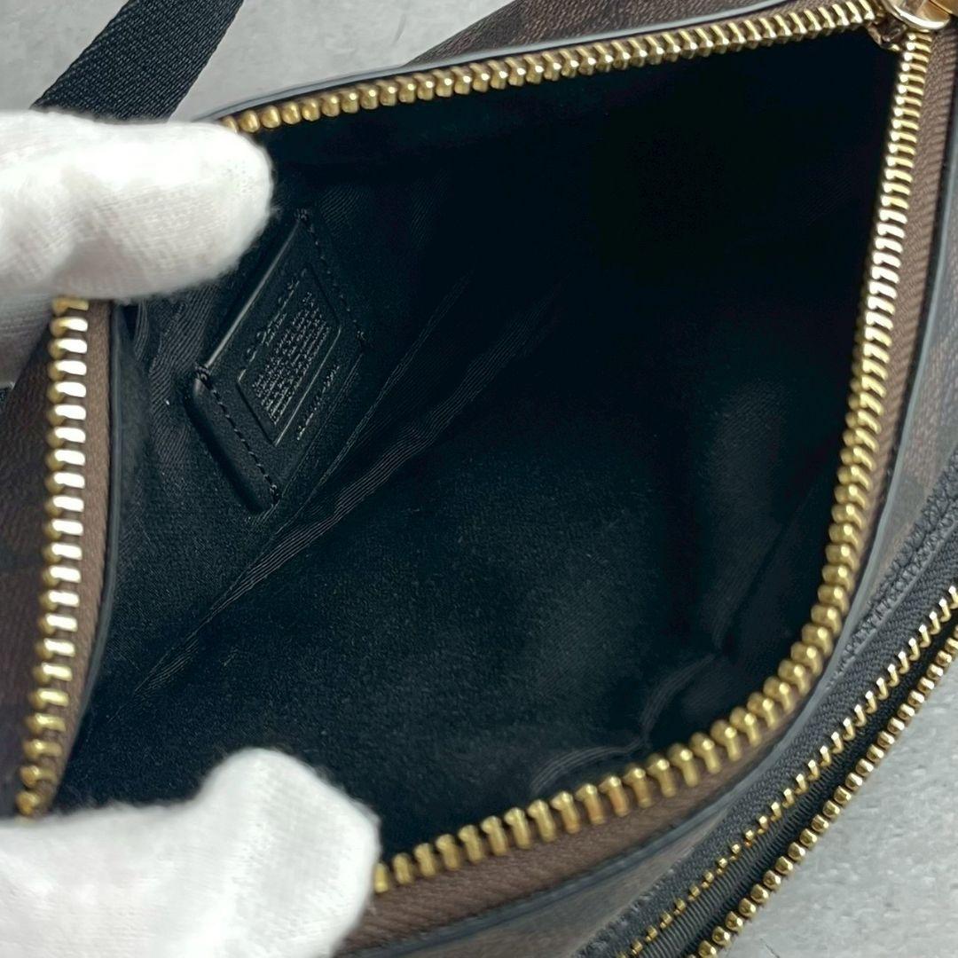 未使用 コーチ ボディバッグ レザー PVC ロゴ バイカラー ブラウン 黒