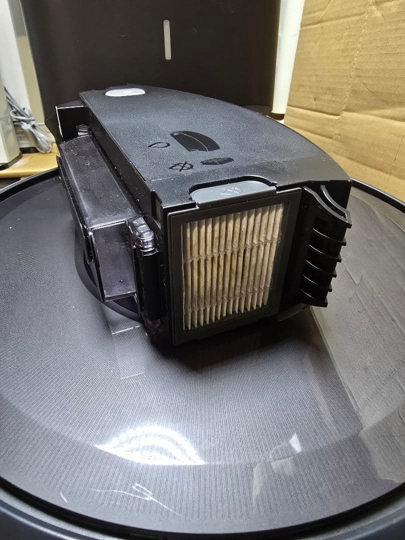 iRobot Roomba i7　ロボット掃除機