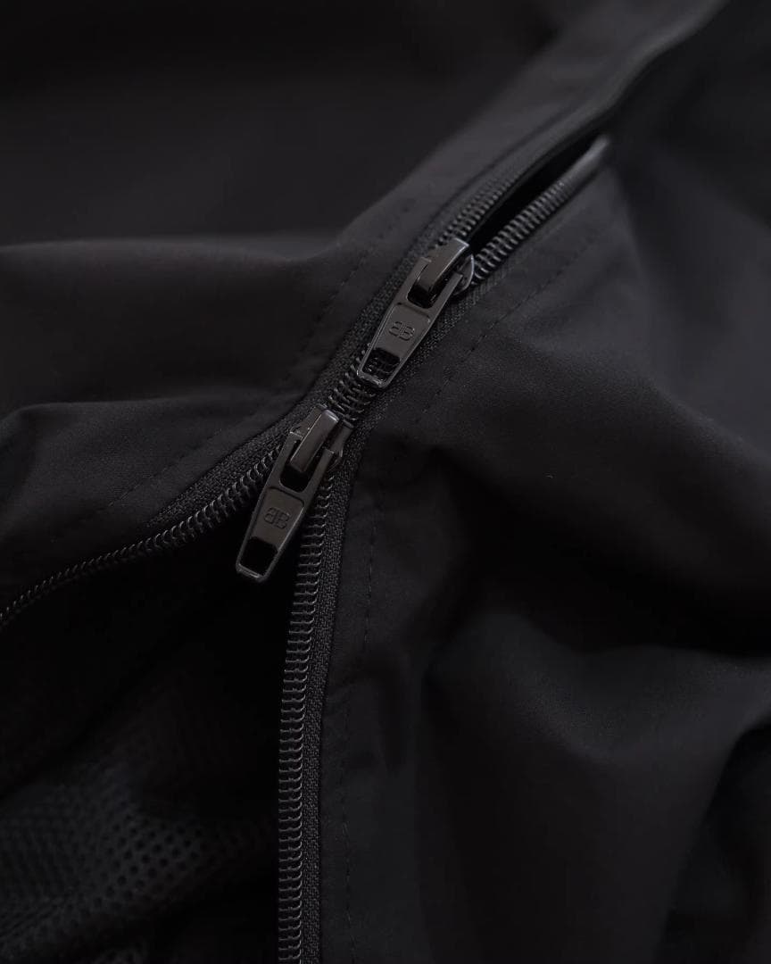 ✨美品Balenciaga 25FWナイロンジャケット・セットアップ・ブラック