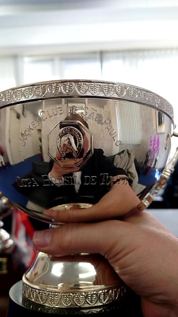 JRAオープン ブラジルカップ １着記念トロフィー