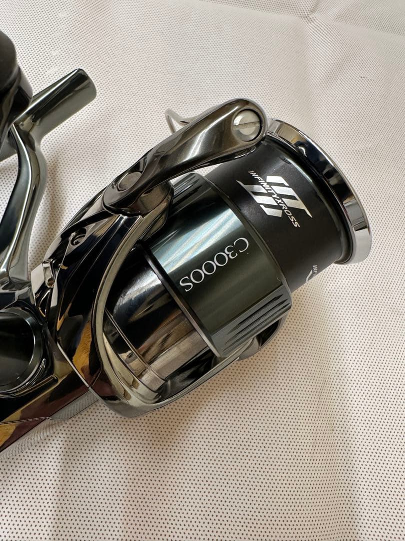 シマノ　22ステラC3000SDHHG【美品】替スプール付