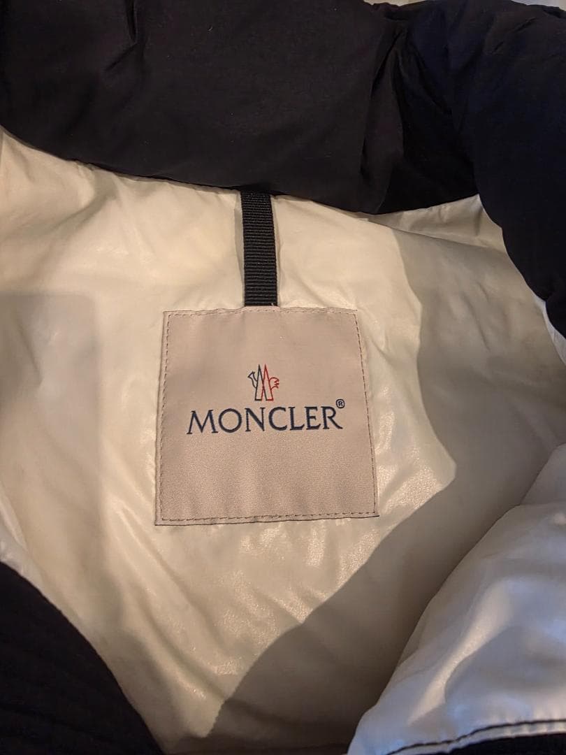 美品✨ MONCLER ダウンジャケット　WILMS ブラック　02