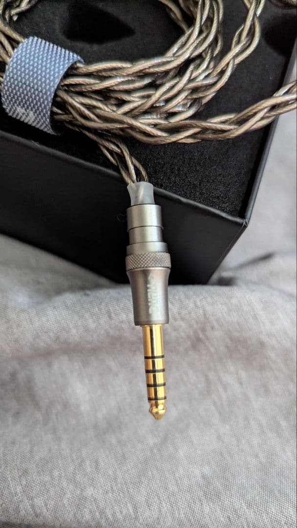 イヤホン DUNU x Gizaudio Da Vinci