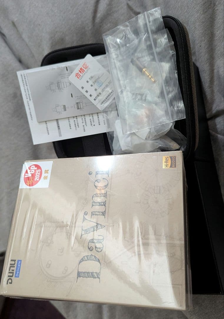 イヤホン DUNU x Gizaudio Da Vinci