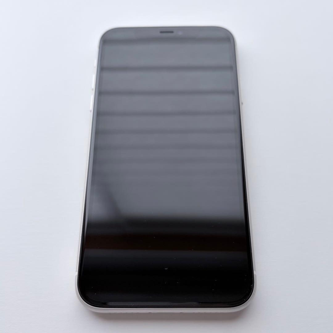 iPhone 11 ホワイト 64GB 本体のみ
