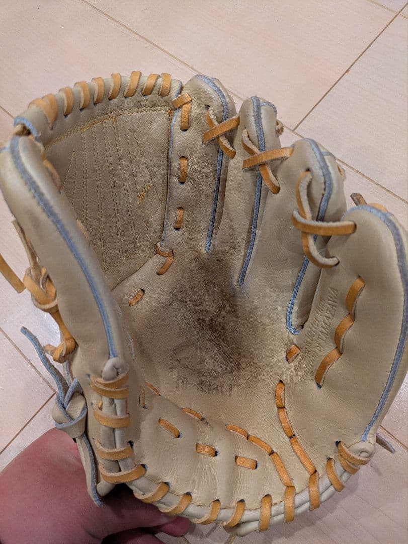 TAMAZAWA 軟式グローブ TM-8011 クリーム色　投手用