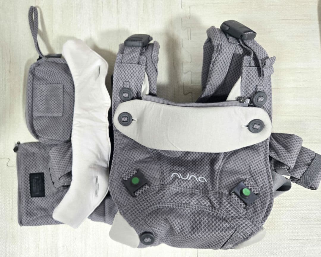 nuna カドルクリック　抱っこ紐　グレー