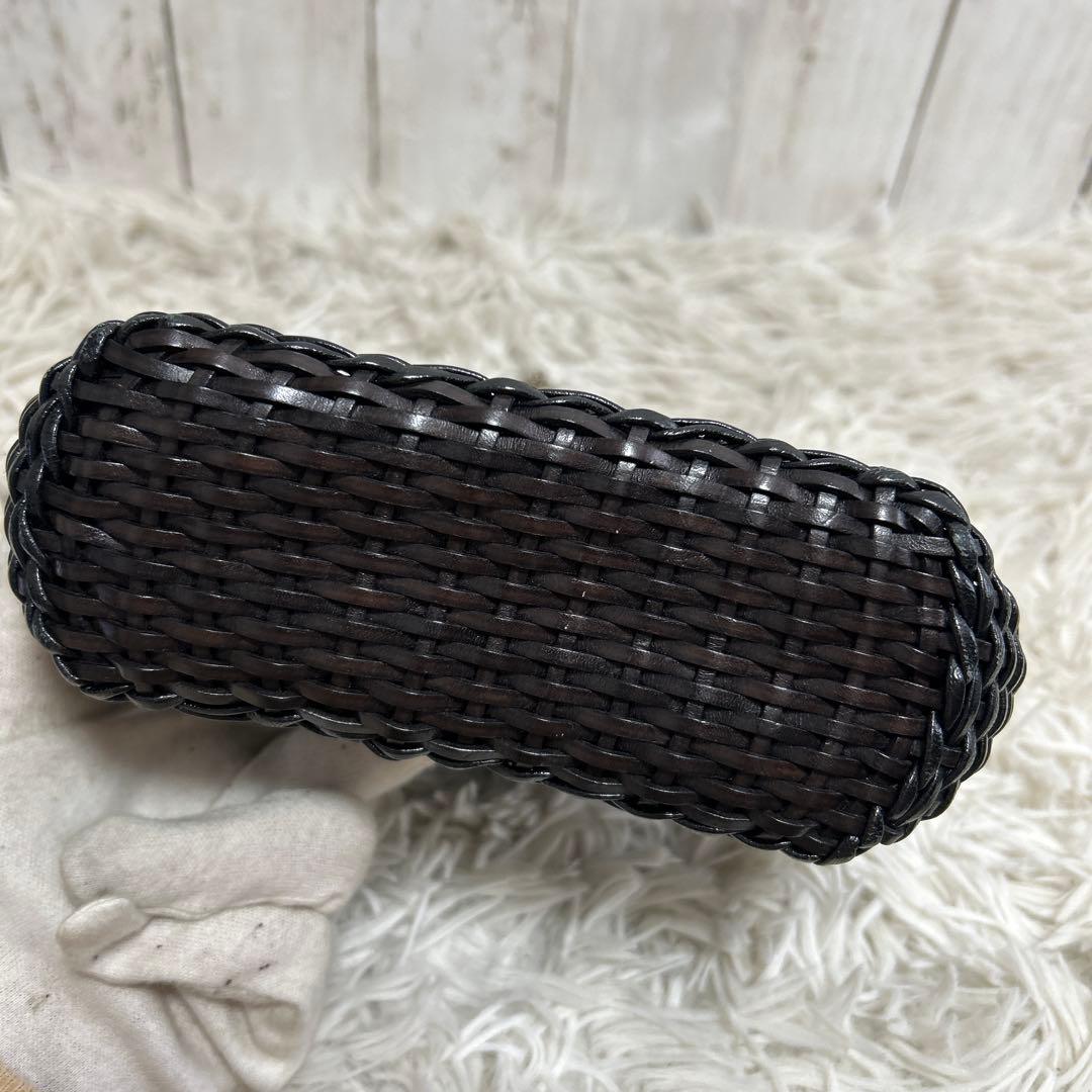 GUCCI チェーン　ショルダーバッグ　カゴバッグ　ブラック　カゴ