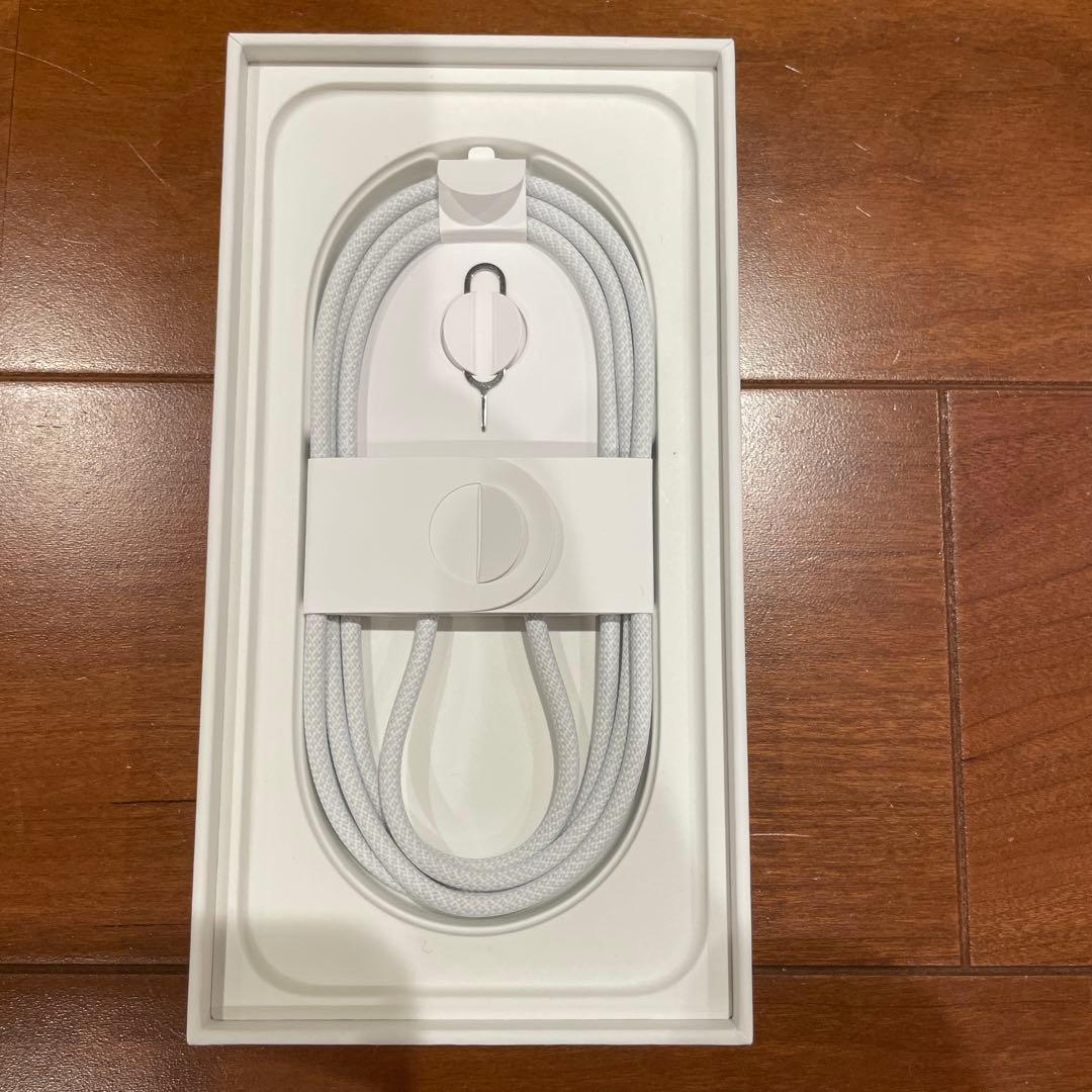 iPhone16e 256gb 未使用級