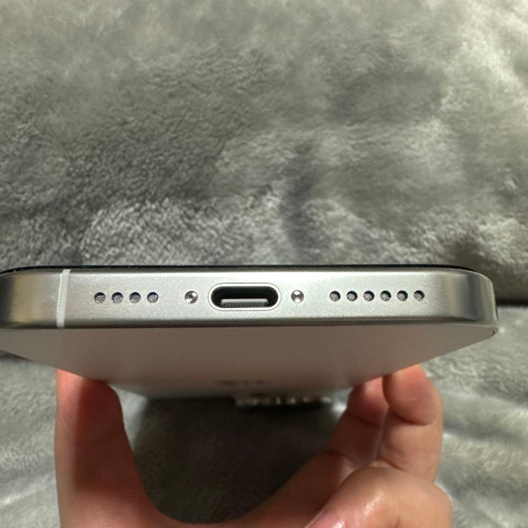 Apple iPhone 16 Pro Max 256GB ホワイトチタニウム