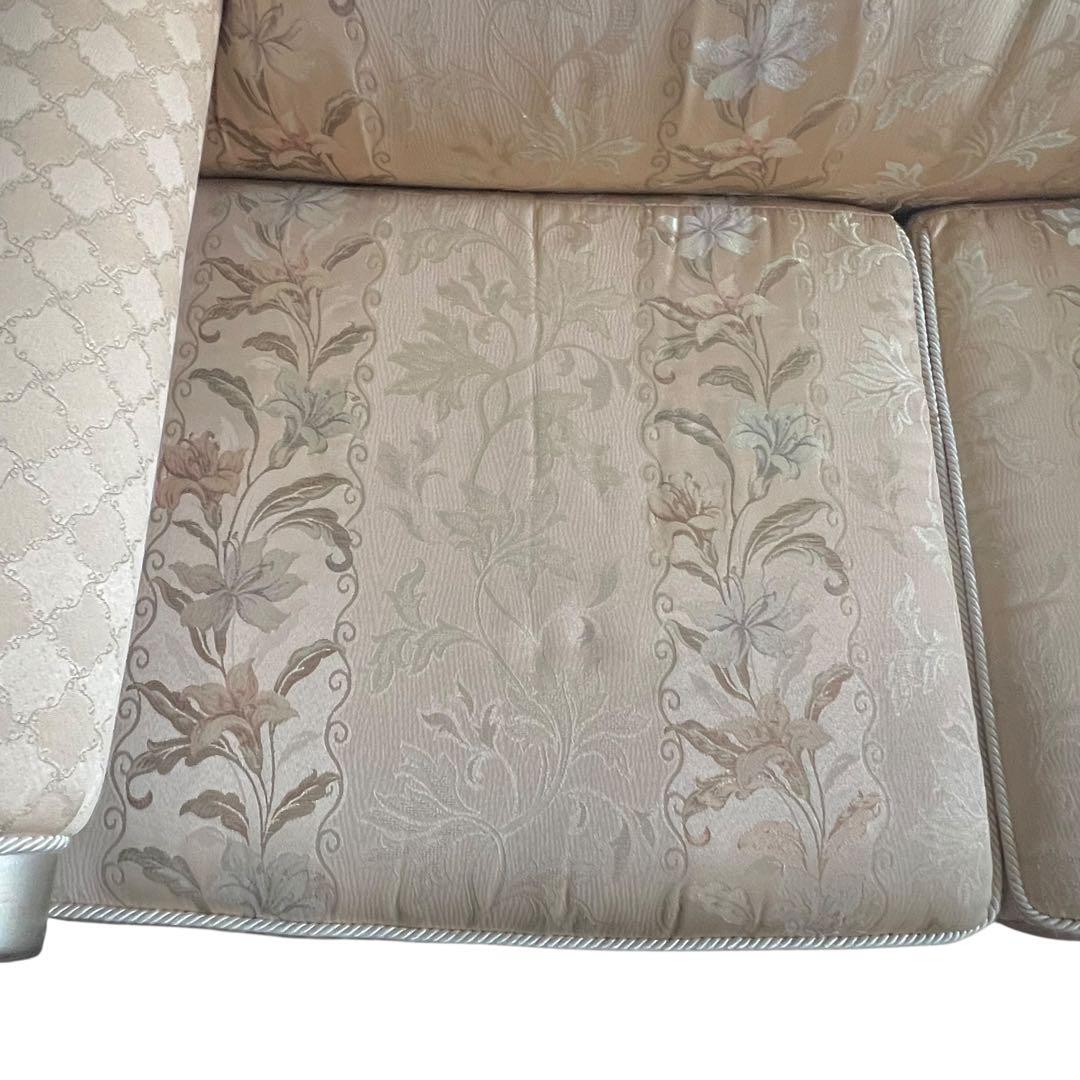 【豪華絢爛】【高級】2人掛けソファ　ファブリック ヨーロッパ　欧風　ラウンジ