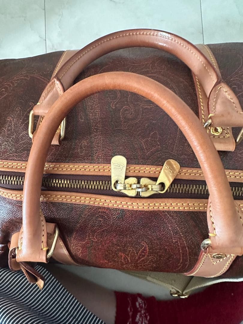 Etro 「10DANCE」内で竹内涼真が持っていた物と同じ型のボストンバッグ