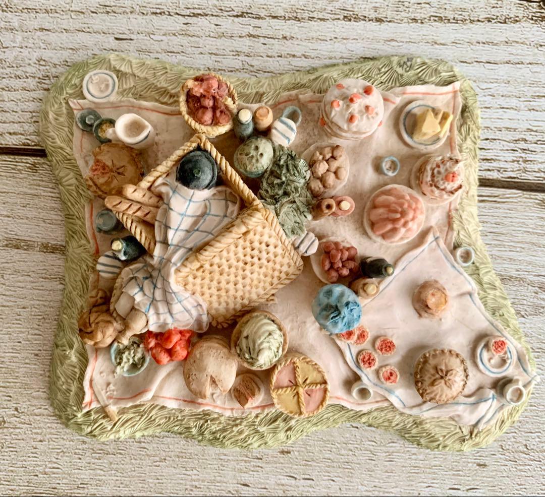 ピクニックブランケット ブランブリーヘッジ フィギュリン 置物