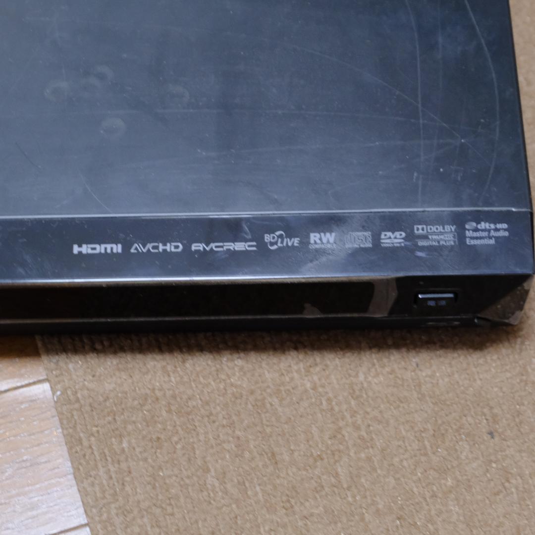 東芝　HDD内臓ブルーレイレコーダー　REGZA　DBRZ110