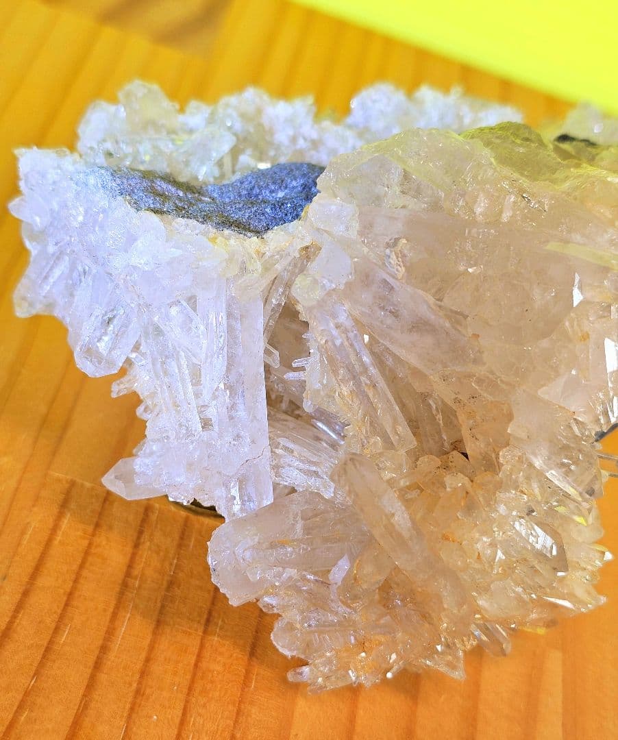 龍神様が宿った‼️宮崎産 水晶クラスター