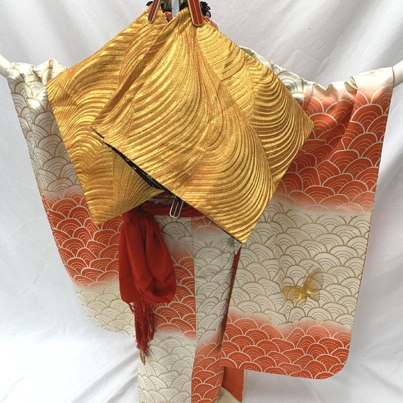 507ag63□七五三 七歳 女児 着物&袋帯 金駒刺繍 蝶 青海波□状態良好