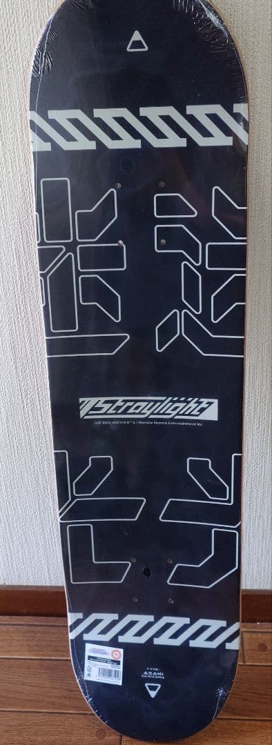 Straylight 芹沢あさひスケートボードデッキ 光は光へver.シャニマス