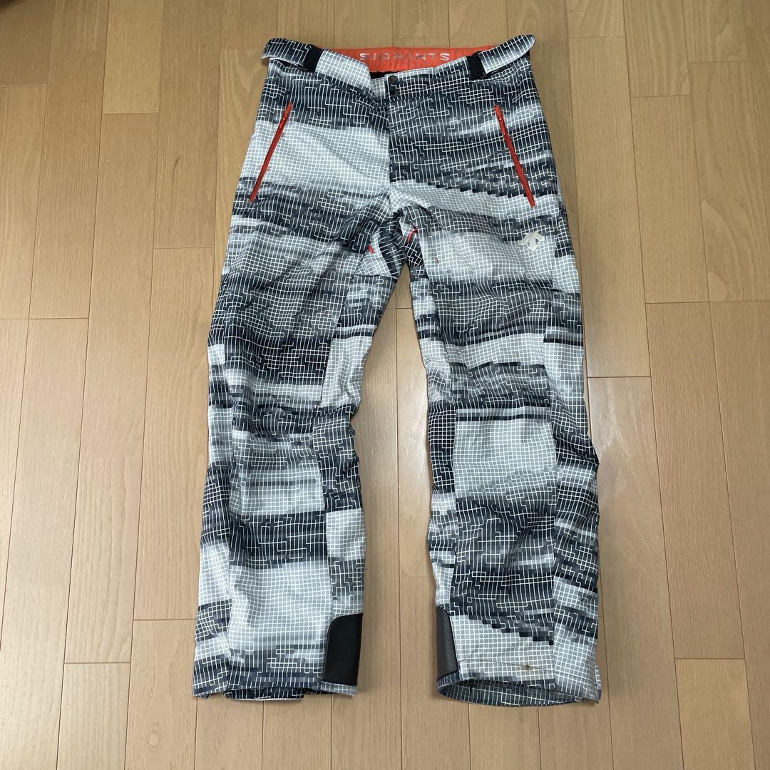 デサントDESCENTEスキーウェア　上下セット　デモチーム　中古　サイズL/O