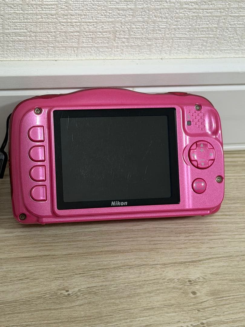 NIKON デジカメ　ピンク　防水　COOLPIX W100