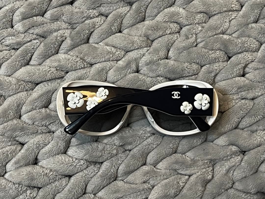 CHANEL フラワー装飾 サングラス