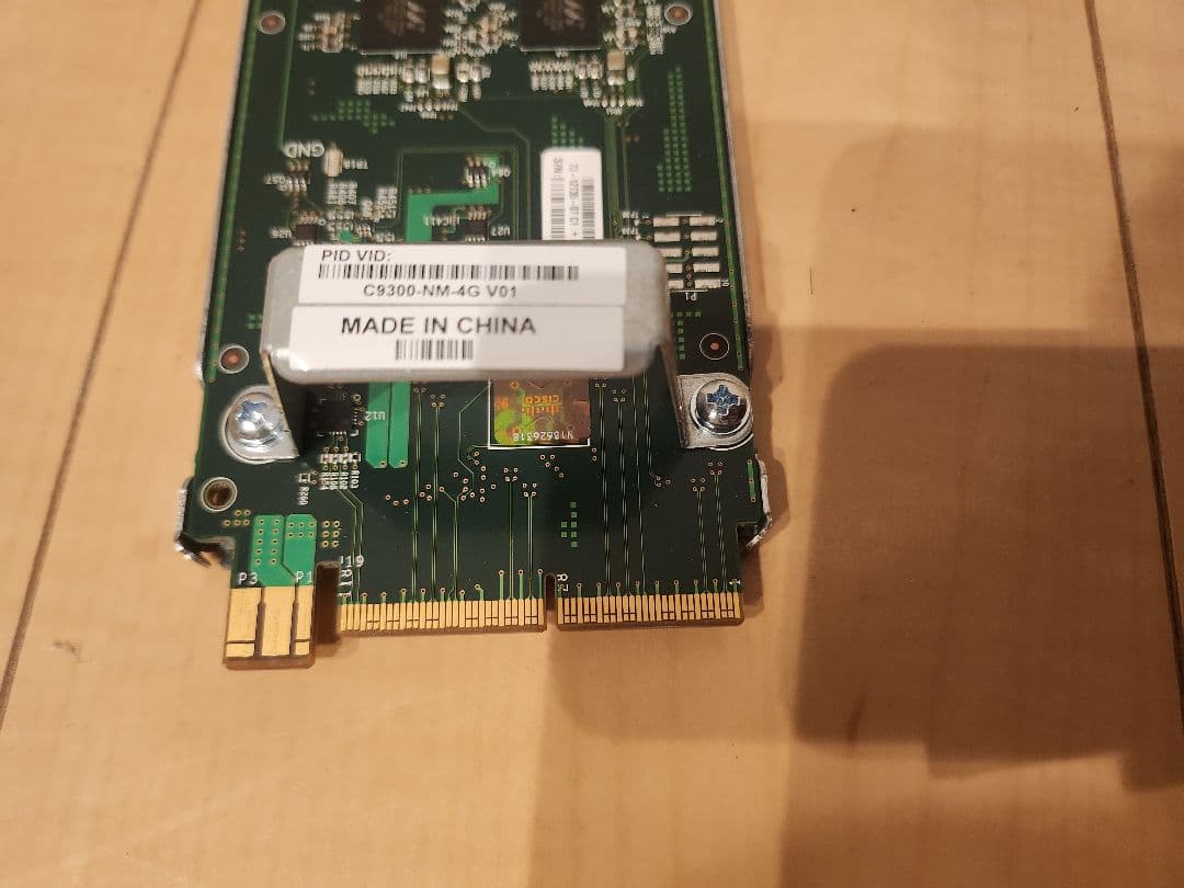 Cisco C9300-NM-4G ネットワークモジュール