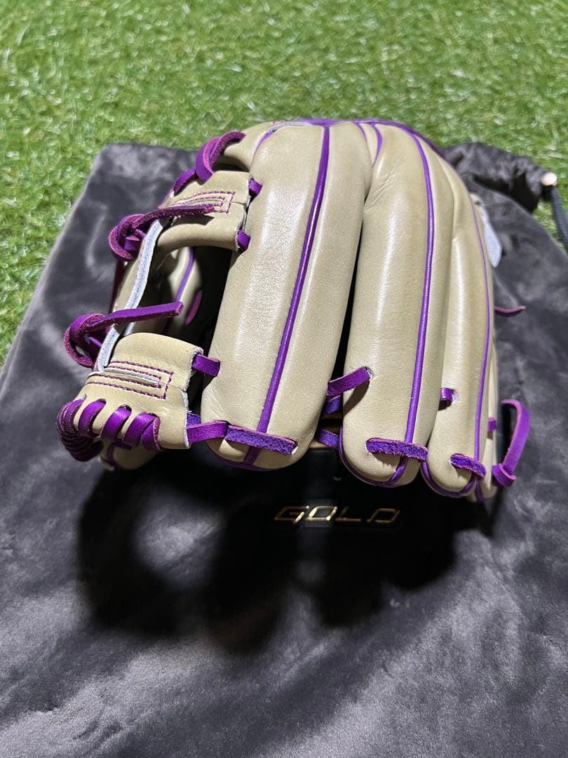 ぶ*だ様 韓国GOLD・内野手用硬式グローブ