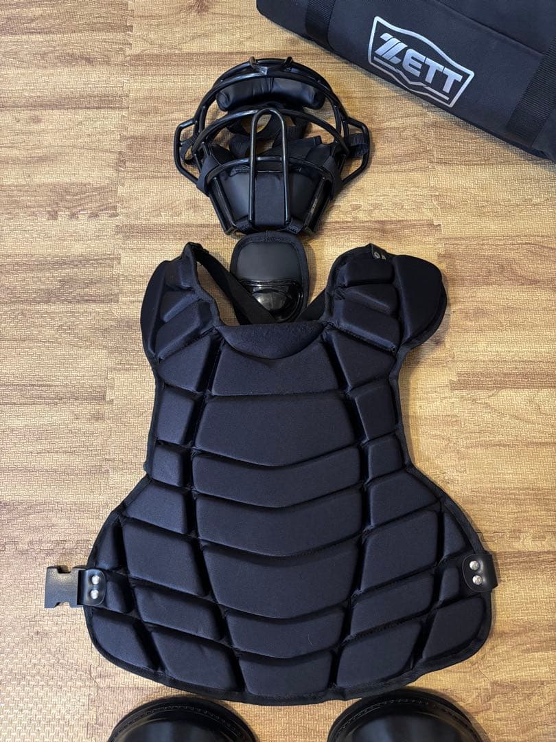 ZETT ブラック 硬式 キャッチャー用 プロテクターセット
