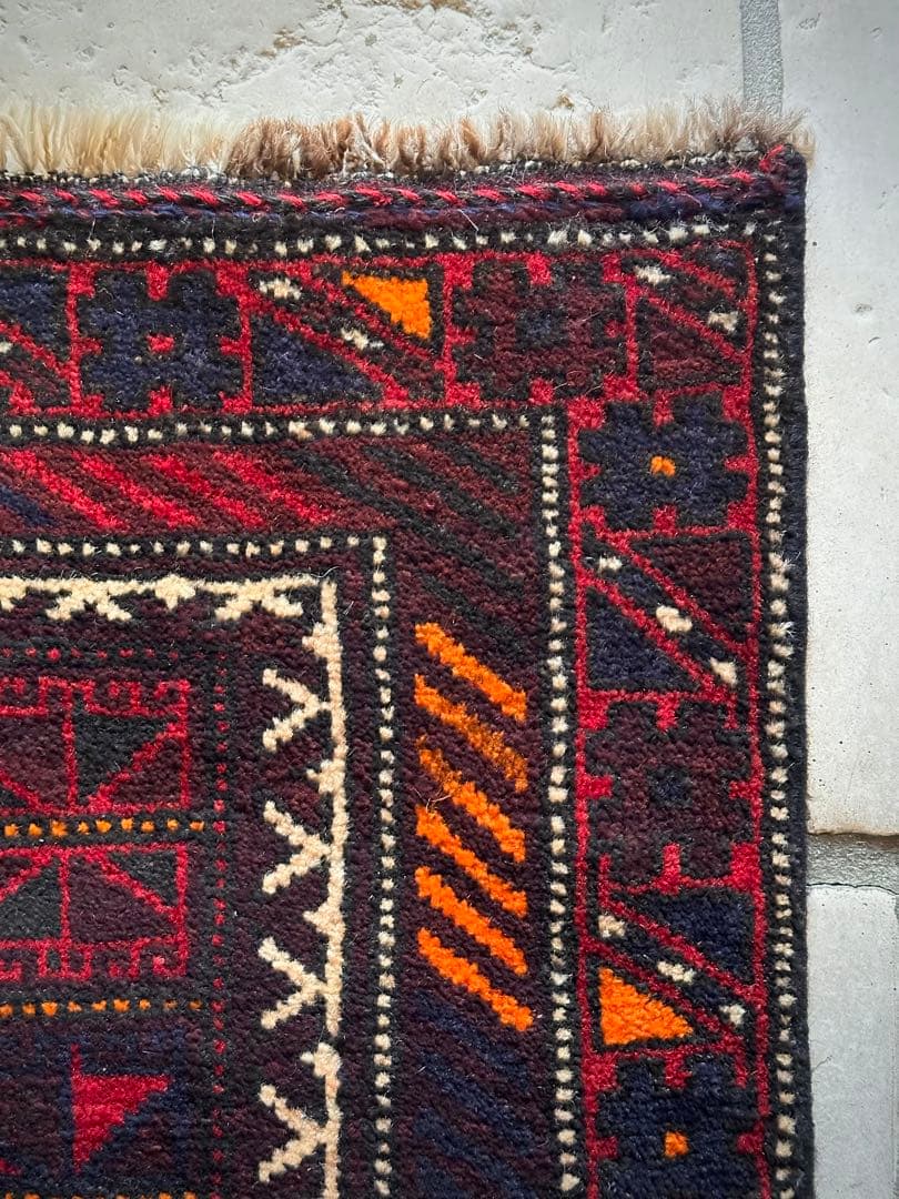 トライバルラグ　ヴィンテージラグ　バルーチ族　アフガンラグ　プリミティブアート