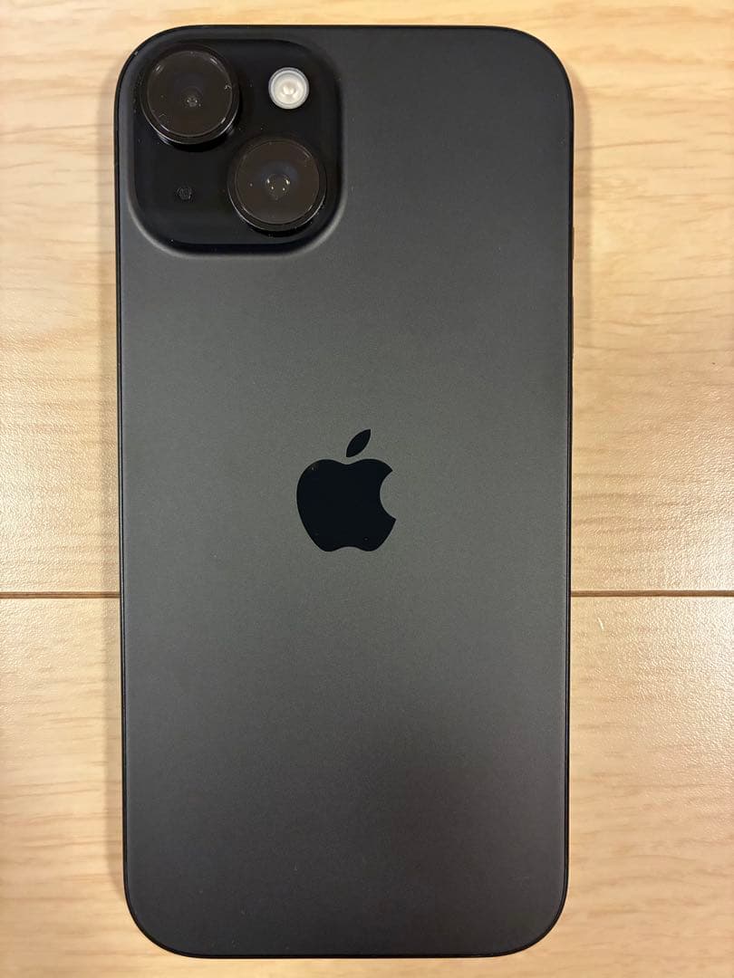 iPhone 15 SIMフリー 128GB ブラック 付属品・ガラスフィルム有