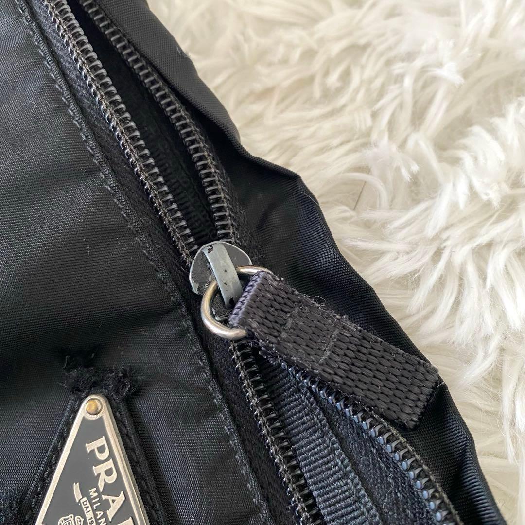 訳あり PRADA プラダ ナイロン ボディバッグ 斜めがけ 三角ロゴ ブラック
